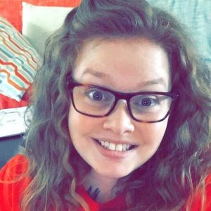 Meet your Posher, Emily e